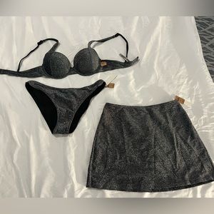 Victoria’s Secret PINK bikini with matching cover up skirt - size medium